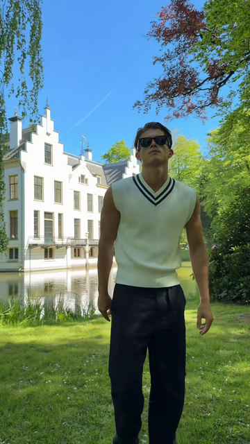 White V - Neck Sleeveless Knit Vest